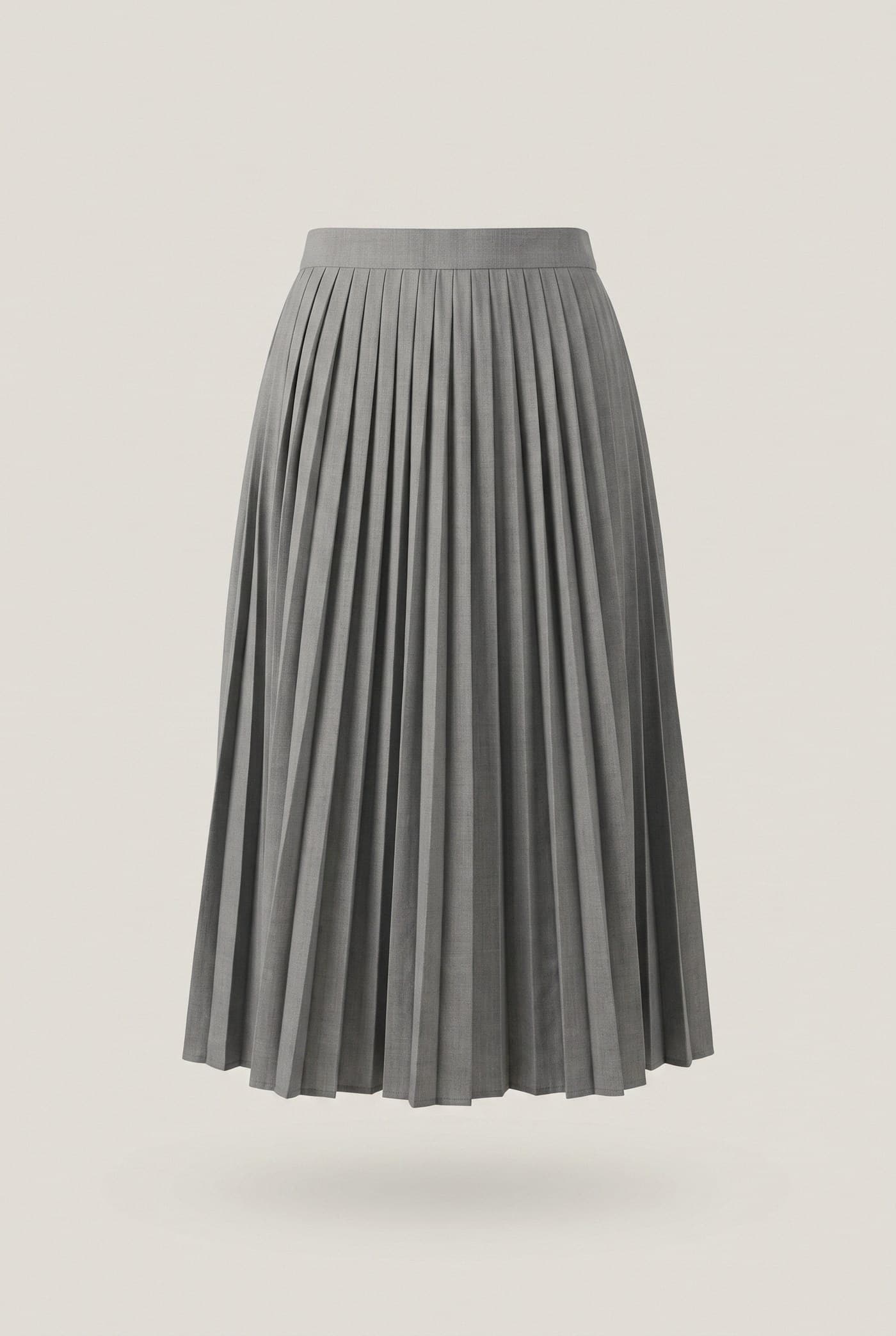 Behind the Seam: How La Montofri Sources its Fabrics